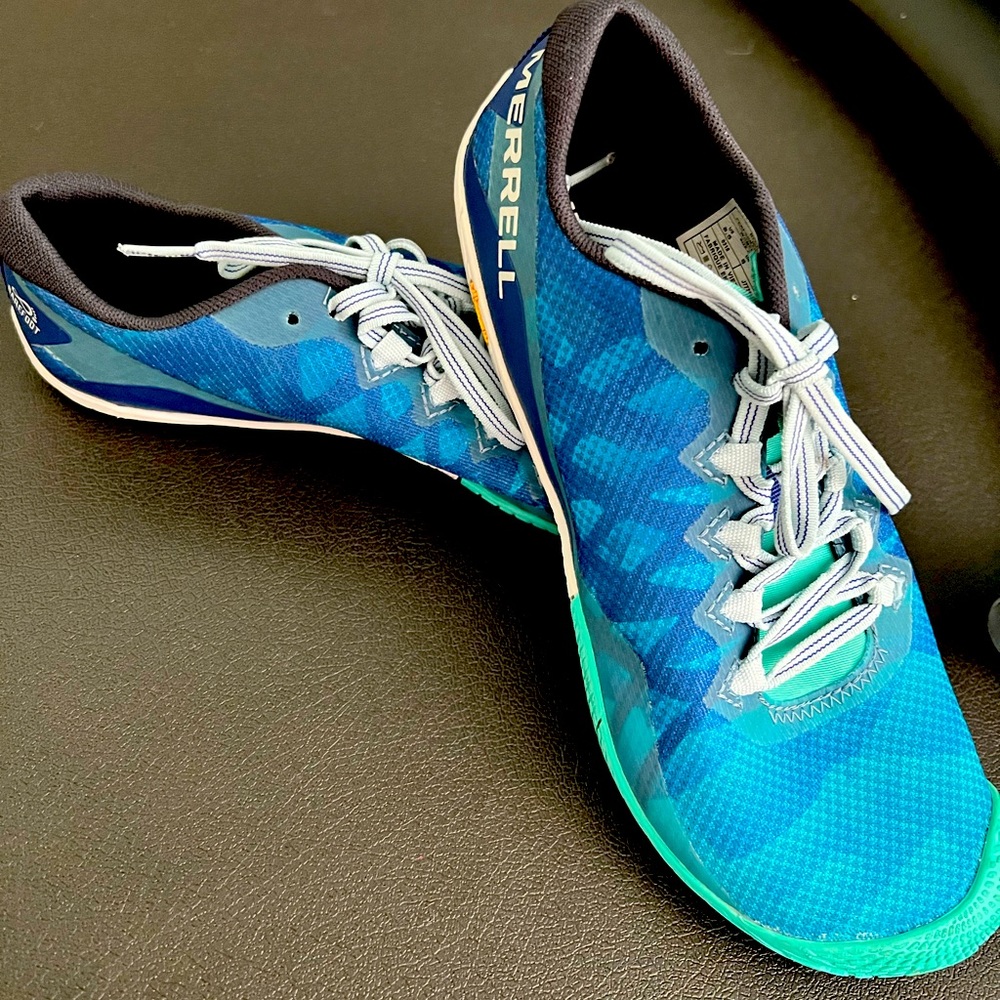 New Women’s Vapor Glove barefoot shoe